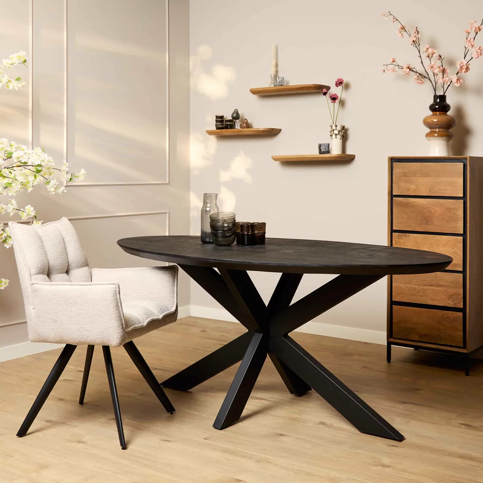 Eettafel Brandy Black | 160 cm | Ovaal - Starfurn