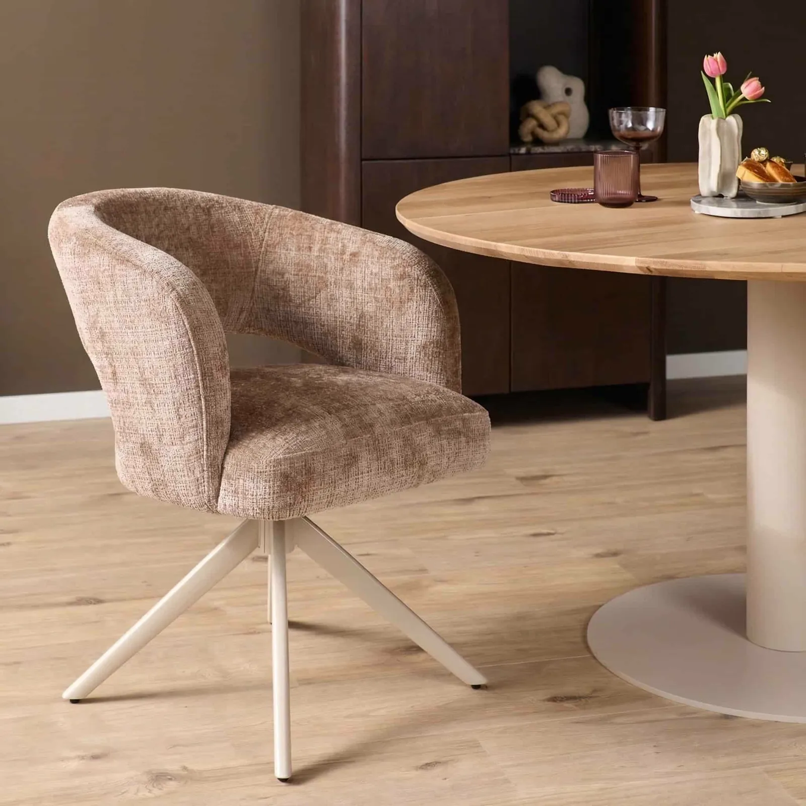 Eetkamerstoel Demi | Cinnamon | Poot Sand | Met armleuning - Starfurn