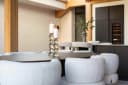 Eetkamerstoel Alexis biscotti swivel - Richmond Interiors