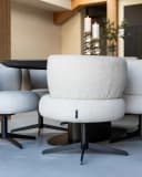 Eetkamerstoel Alexis biscotti swivel - Richmond Interiors
