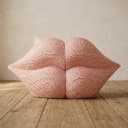 Boekenstandaards Kiss pink - Richmond Interiors