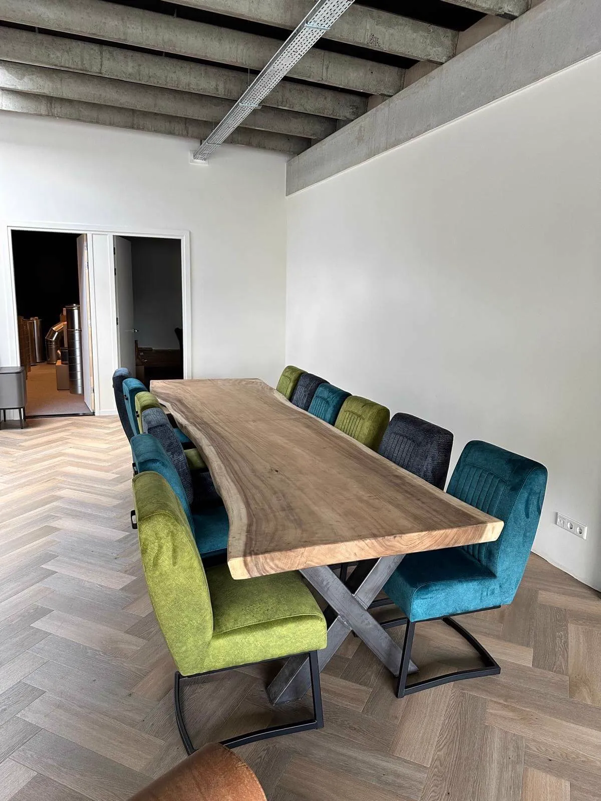 Sfeerfoto van een klantinterieur ingericht met meubels van Mokana Meubelen