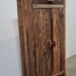 Meidenkast Truckwood