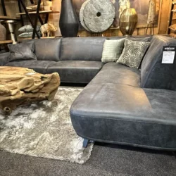 Hoekbank Mondo van Zitform in oersterk africa leder black